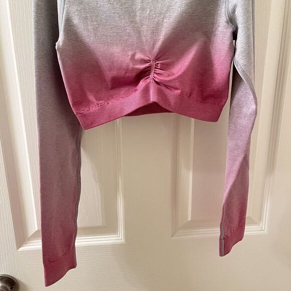 Gymshark Adapt Ombre Seamless Crop Top Pink and Gray Women's Size Small NWT - Picture 12 of 12